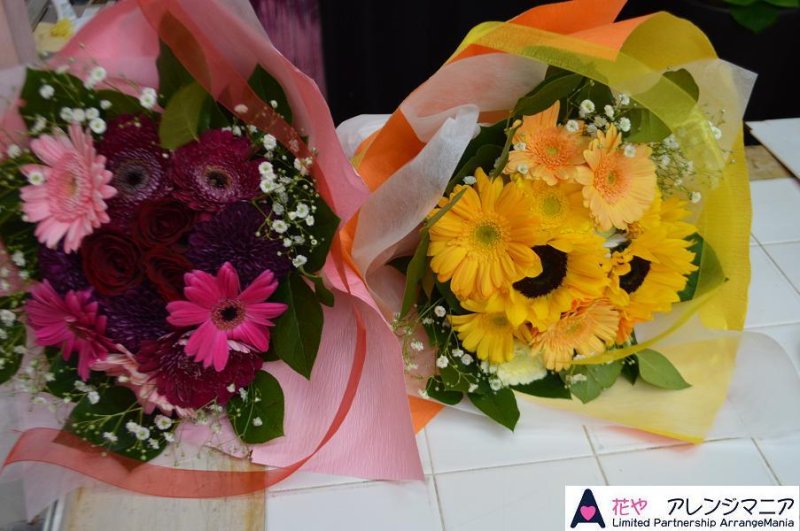 画像1: 沖縄　母の日　生花　カラーブーケ　【予算3000円】 (1)